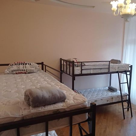 Sun City Hostel Jerevan Eksteriør billede